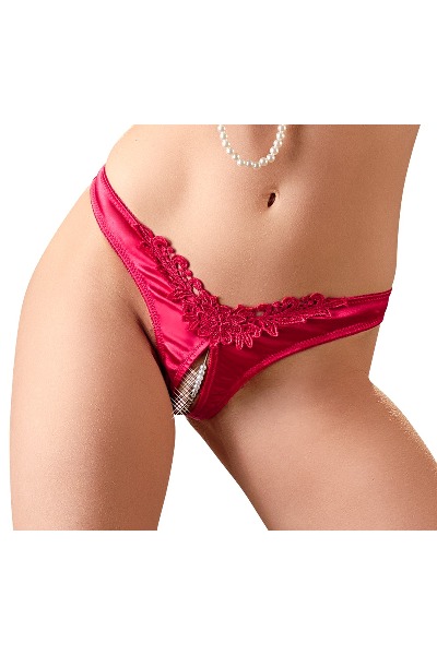 Slip met parelketting door het open kruis